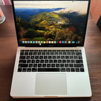 Лаконічний і стильний MacBook Air 2019 Silver 8/128GB - чудовий вибір за доступною ціною