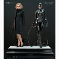 Batman Returns Catwoman (Dual Ver.) 1/3 Scale Statue (MEGATRONTOYS)