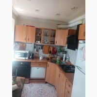 Продається 3-кімнатна квартира з автономним опаленням та євроремонтом