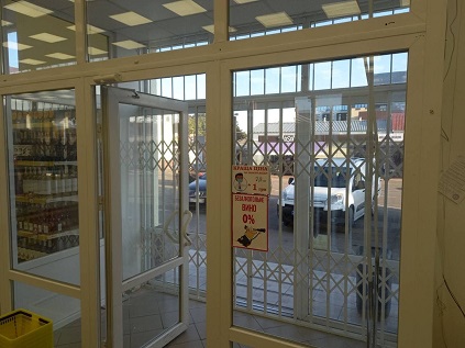 Фото 17. Раздвижные решетки металлические на окна, двери, витрины. Производство и установка Одесса