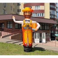 Человек машет на дороге, реклама в месте продаж 340 см