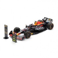 Spark Red Bull RB19 w. Pit Boards - 2023 Qatar Grand Prix Sprint Race - 1 M (MEGATRONTOYS)