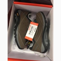 Спортивне взуття зі складів Європи – оптом, доступно, вигідно