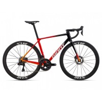 2026 Giant TCR Advanced Pro Road Bike (MONKEYCYCLESHOP)