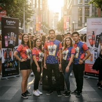 Реклама на вулицях: флаєри, розклейка, доставка під двері