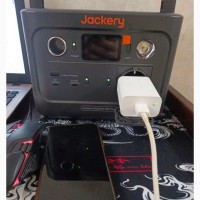 Зарядна станція універсальна Jackery Explorer 300PLS 288WH