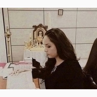 Потомственная ясновидящая в Киеве: гадание, снятие негатива, приворот