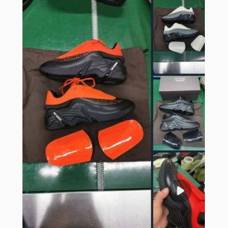 SneakSklad - оптовые поставки кроссовок из Китая